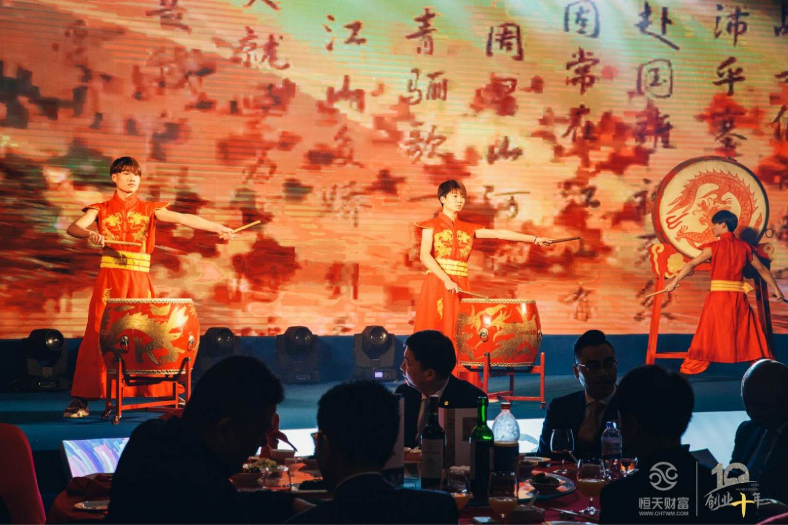 年會(huì)晚宴開場(chǎng)舞蹈